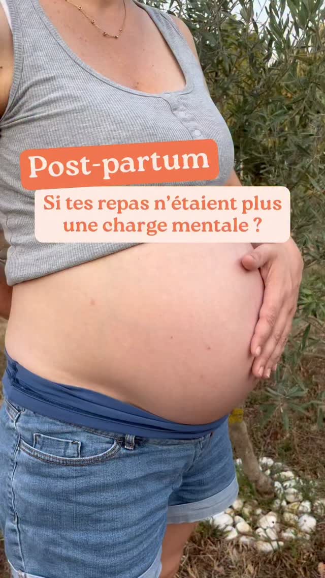 [Post-partum] Et si vous allégiez la charge mentale des repas à la naissance de votre enfant ?

1ère offre (à partir de 35 €/pers) : service de livraison d’un (ou plusieurs) repas à domicile.

2ème offre (à partir de 75 €/pers) : service de cheffe à domicile. Je viens cuisiner chez vous, dresse la table et vous sers le repas pour bien manger, tout en profitant de bébé.

3ème offre (sur devis, car adaptable à votre demande) : le batch cooking, qui peut lui aussi prendre plusieurs formats.
- Soit je prépare tout en laboratoire et je vous livre.
- Soit je viens cuisiner chez vous, sans votre aide.
- Soit nous préparons ensemble les différents repas : je viens avec le matériel, les idées/recettes, et nous les réalisons ensemble.

J’en profite pour remercier cette cliente d’avoir accepté que l’on réalise des images de cette expérience de batch cooking à domicile 🙏🏻

#cheffenomade #postpartum #naissance #cheffeadomicile #batchcooking
